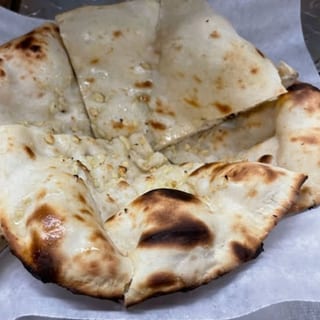Garlic Cheese Naan